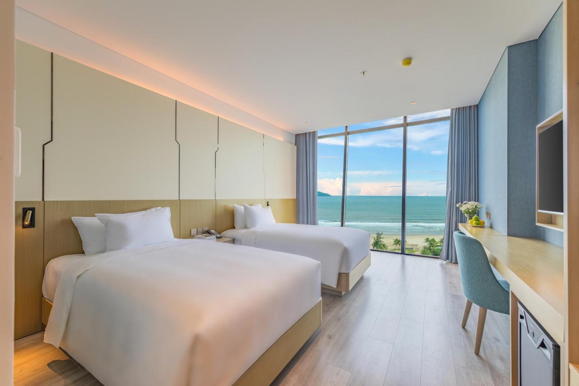 Awaken Da Nang Hotel Esterno foto