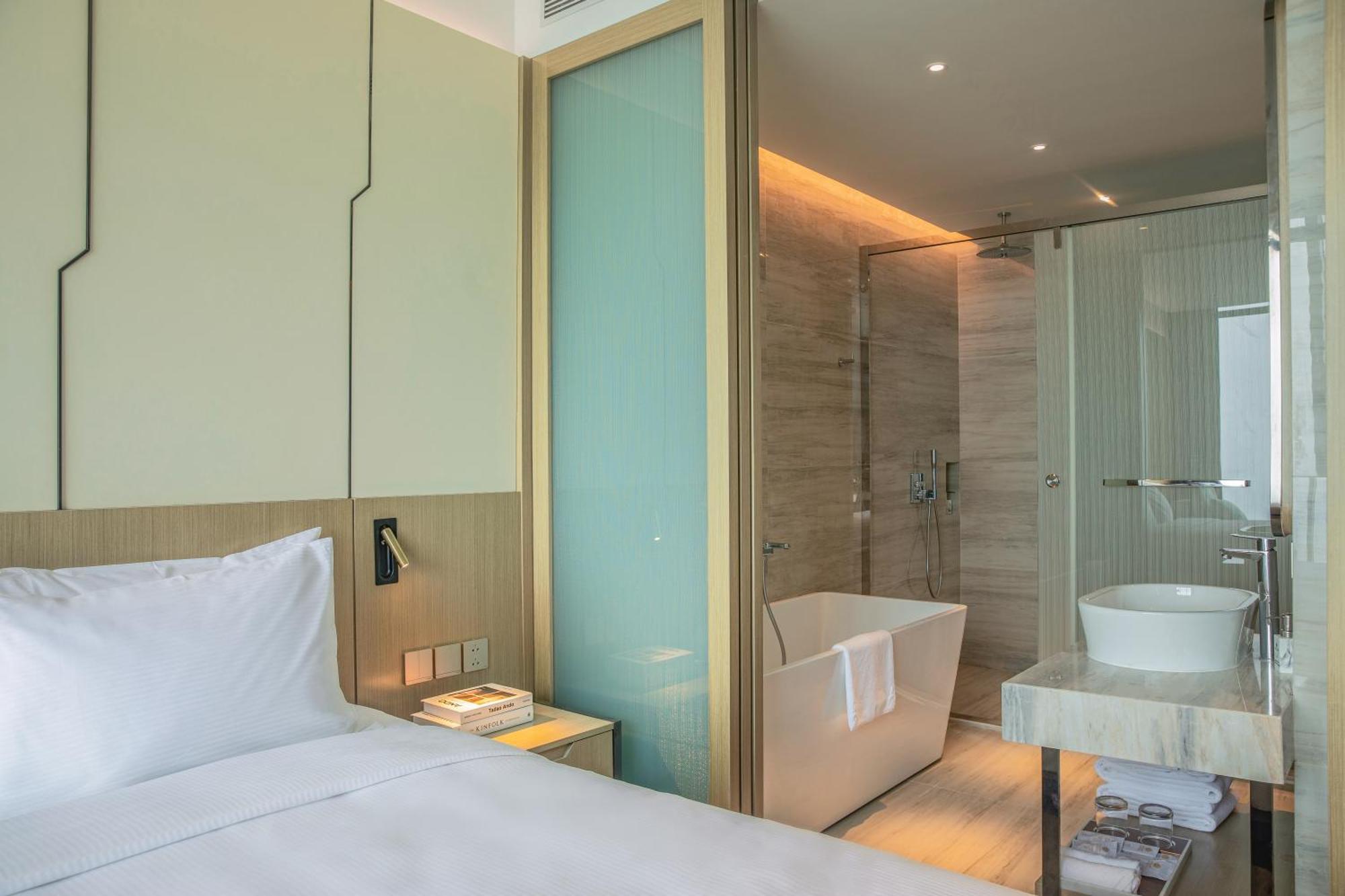 Awaken Da Nang Hotel Esterno foto