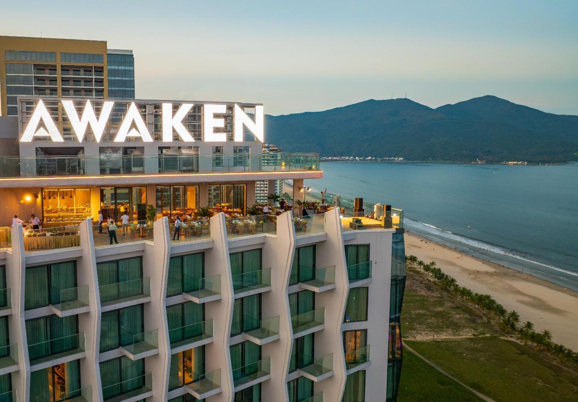 Awaken Da Nang Hotel Esterno foto
